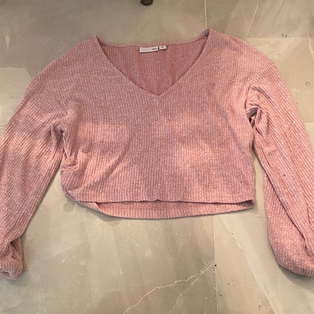SO Soft Pink V-Neck Ribbed Top